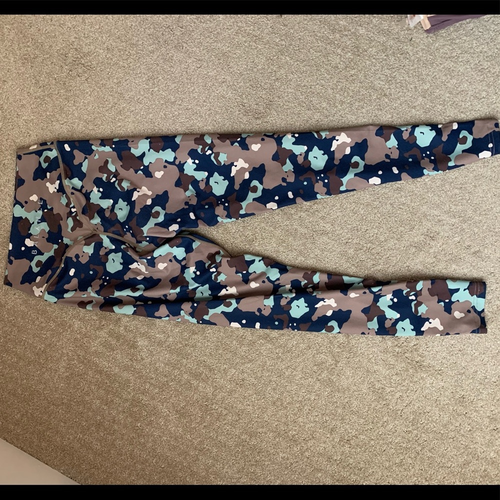 Balance Athletica size small leggings